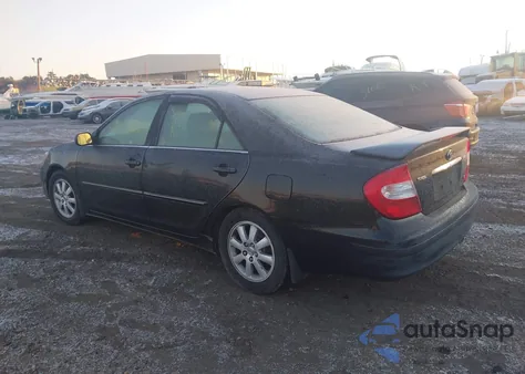 2002 Toyota Camry Xle V6 из США, поврежденный, VIN JTDBF30K620017012